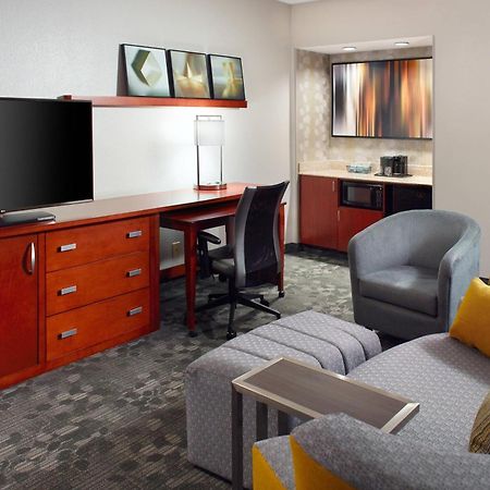 Courtyard By Marriott גרינסבורו מראה חיצוני תמונה
