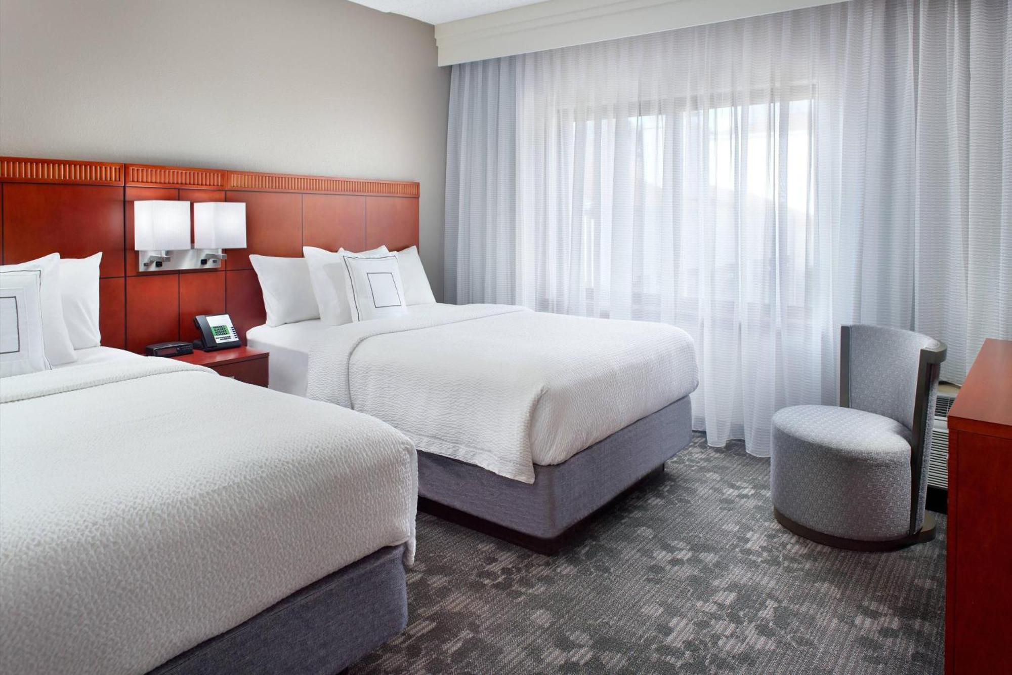 Courtyard By Marriott גרינסבורו מראה חיצוני תמונה